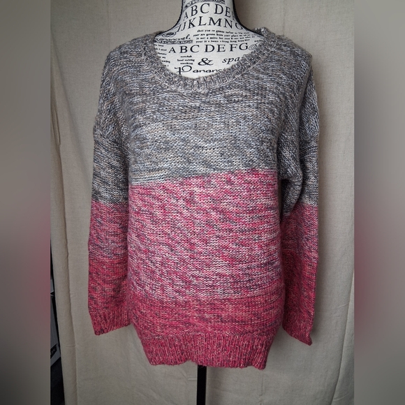 Rue21 Medium Colorful Sweater For Women Euc - Picture 1 of 10